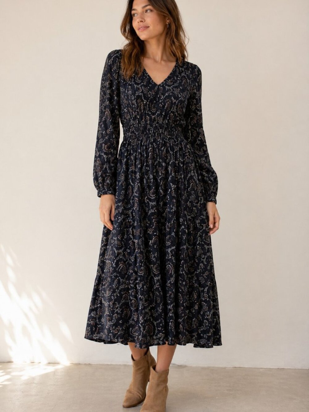 Madewell Dress Women XS Dark Navy Paisley Smocked V-Neck Midi Boho Woven